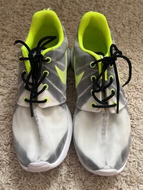Nike Roshe Run FV QS “Pulso Forte” Black Volt White Size 7 Women’s - Free Ship
